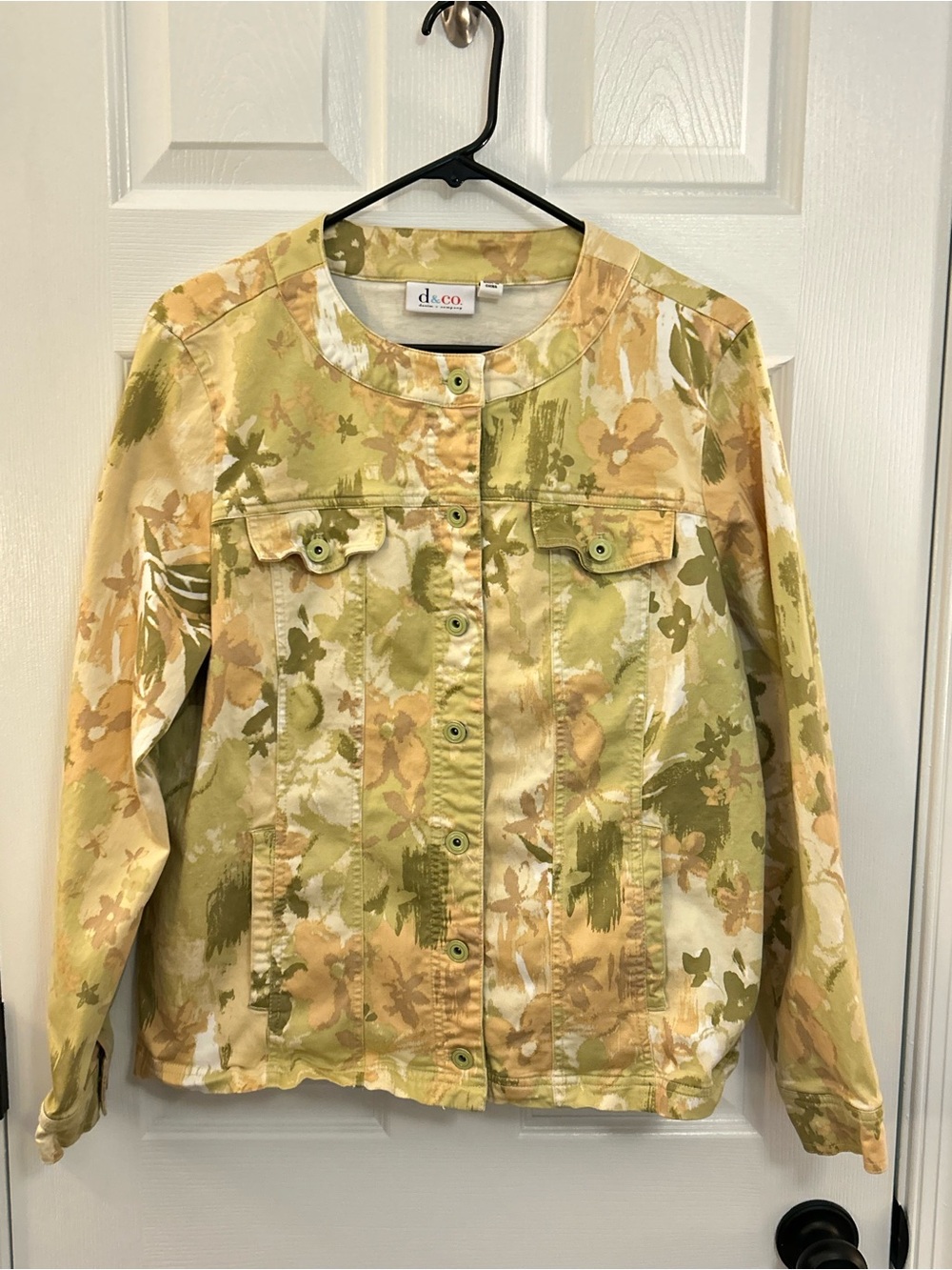 d&co Denim & Company Floral Print Denim Jacket Women’s L Button Front